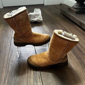 UGG Australia Ultimate‎ Short 5275 Chestnut Sheepskin Shearling Boots Womens 6
